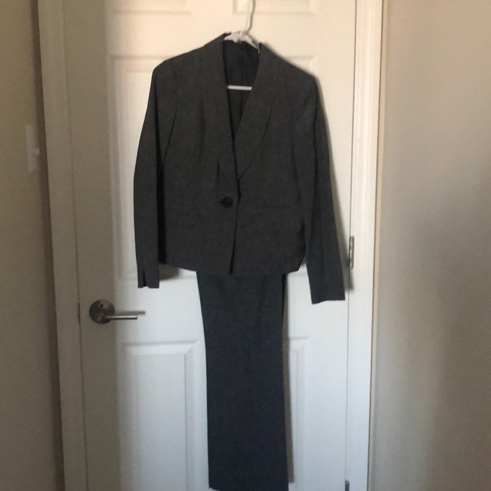 Le Suit petite dark grey pant suit